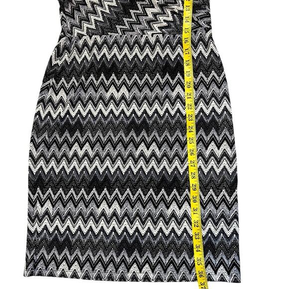 Joseph Ribkoff Black White Colorblock Stretch Zig-Zag Chevron Dress - Picture 13 of 16